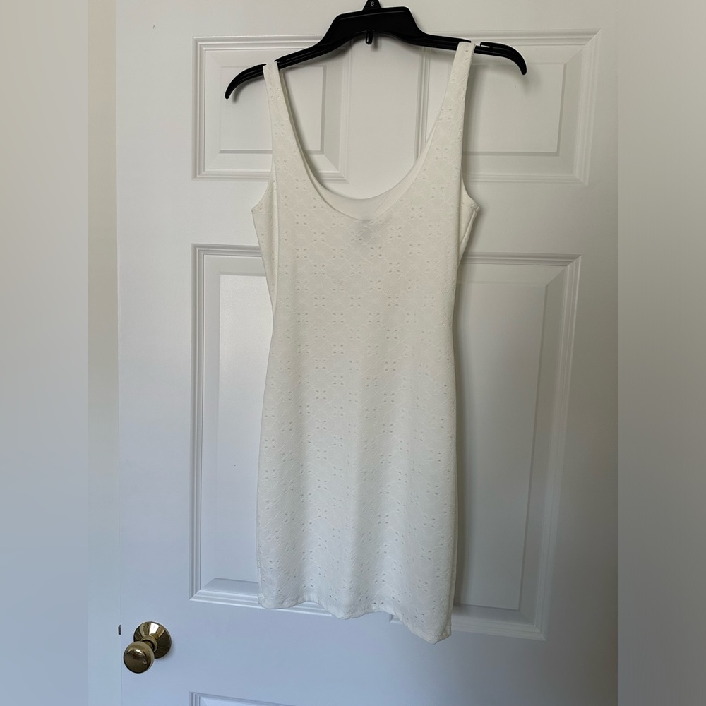 WHITE DRESS
